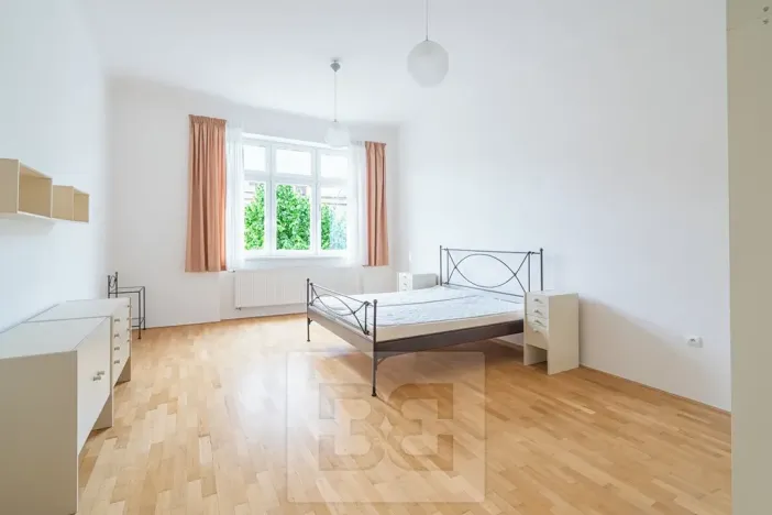 Pronájem bytu 2+1, Praha - Hradčany, Na valech, 79 m2