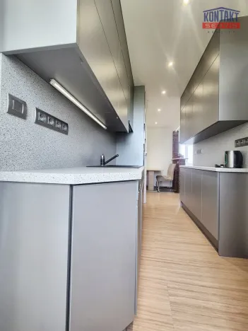 Pronájem bytu 4+kk, České Budějovice, Nádražní, 70 m2