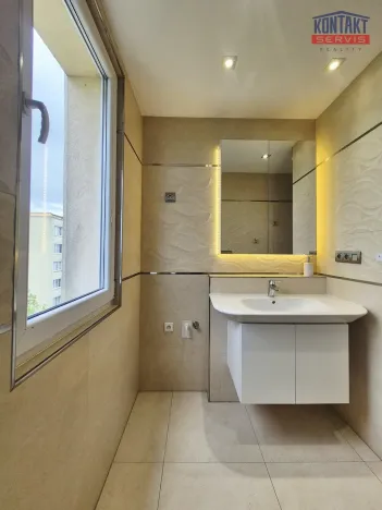 Pronájem bytu 4+kk, České Budějovice, Nádražní, 70 m2