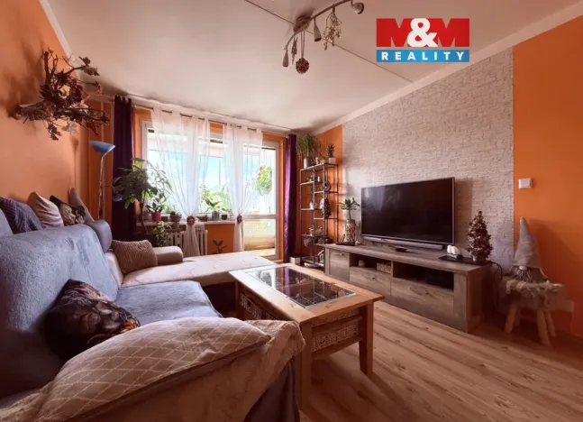 Prodej bytu 2+1, Klášterec nad Ohří - Miřetice u Klášterce nad Ohří, Jana Ámose Komenského, 62 m2