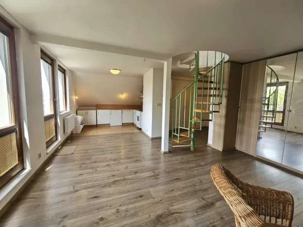 Pronájem bytu 2+kk, Praha, Strakatého, 84 m2