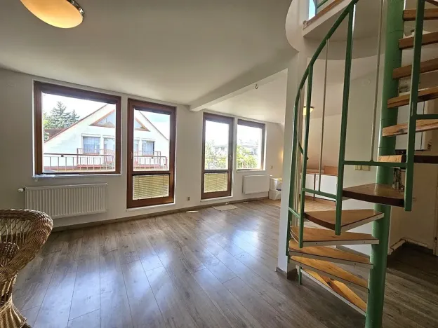 Pronájem bytu 2+kk, Praha, Strakatého, 84 m2