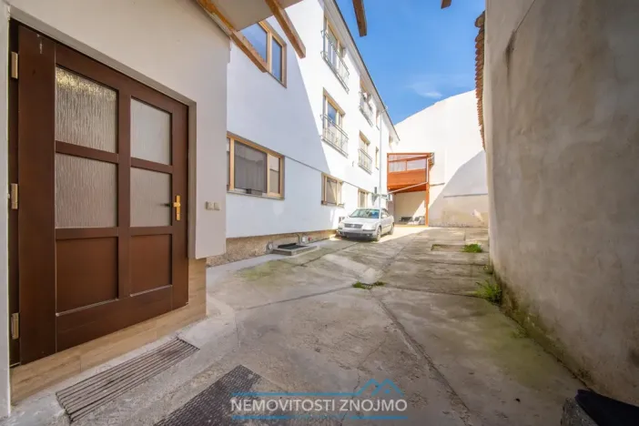 Pronájem bytu 2+kk, Znojmo, Velká Mikulášská, 52 m2