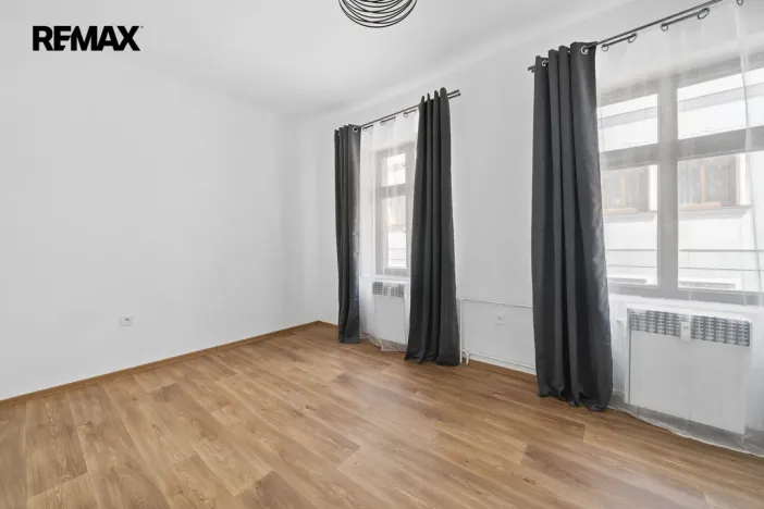 Pronájem bytu 1+kk, Úpice, Dr. E. Beneše, 20 m2