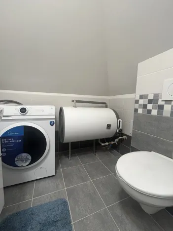 Pronájem bytu 1+kk, Praha - Strašnice, Královická, 32 m2