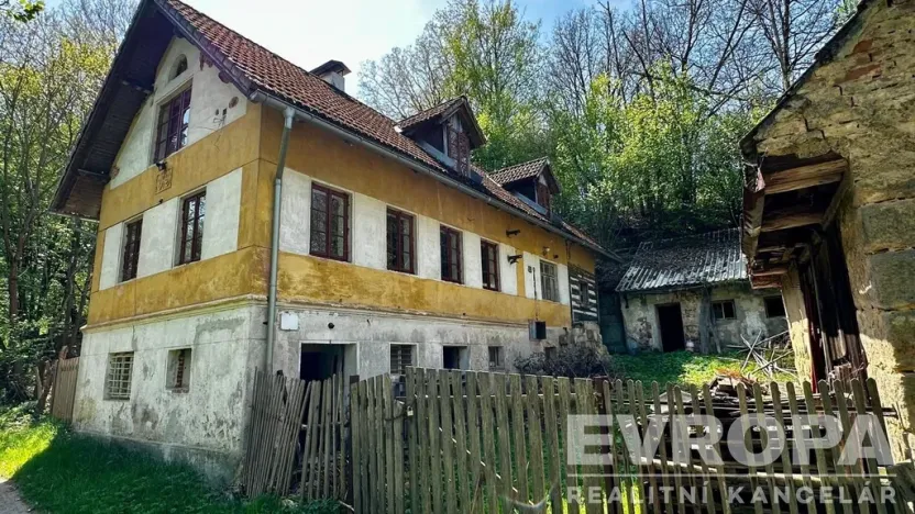 Prodej rodinného domu, Dubá - Nový Berštejn, Malý Mlýnek, 350 m2