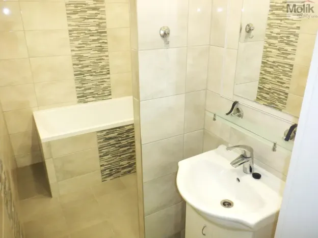 Prodej bytu 2+1, Chomutov, Bezručova, 59 m2