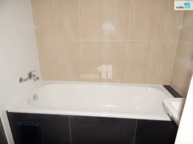 Prodej bytu 3+kk, Praha - Hrdlořezy, Českobrodská, 72 m2