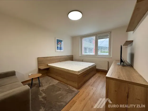 Pronájem bytu 1+kk, Zlín, Kúty, 30 m2