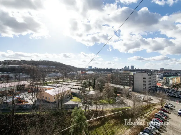 Pronájem bytu 1+kk, Praha - Vršovice, Baškirská, 34 m2