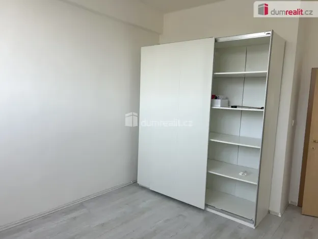 Pronájem bytu 3+kk, Zruč nad Sázavou, náměstí Míru, 65 m2