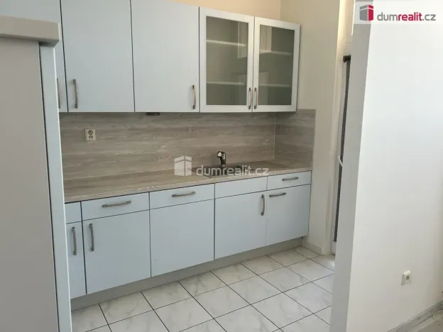 Pronájem bytu 3+kk, Zruč nad Sázavou, náměstí Míru, 65 m2