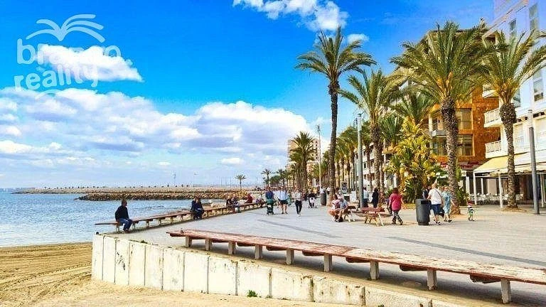 Prodej bytu 3+kk, Torrevieja, Alicante, Španělsko, 64 m2
