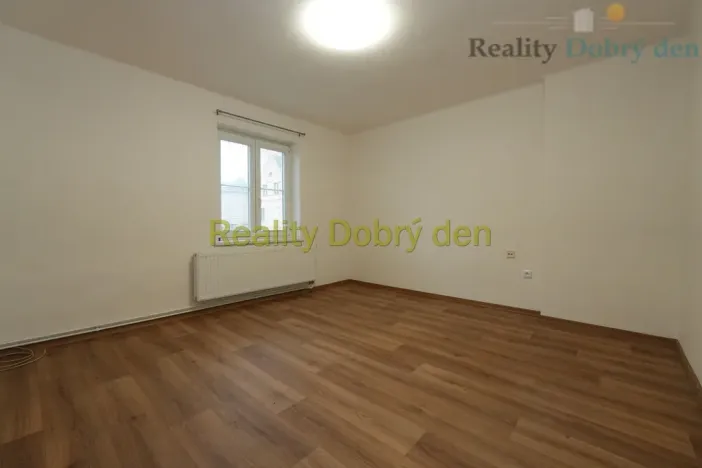 Pronájem bytu 2+1, Opava, Fügnerova, 49 m2