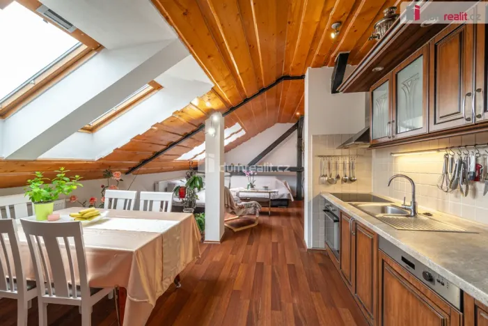 Prodej bytu 4+kk, Mariánské Lázně, Chebská, 109 m2