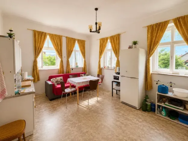 Prodej vícegeneračního domu, Sezemice, 310 m2