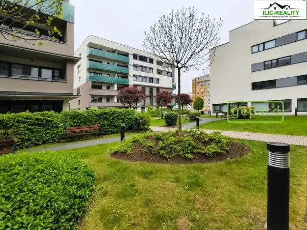 Pronájem bytu 1+1, Praha, Petržílkova, 40 m2