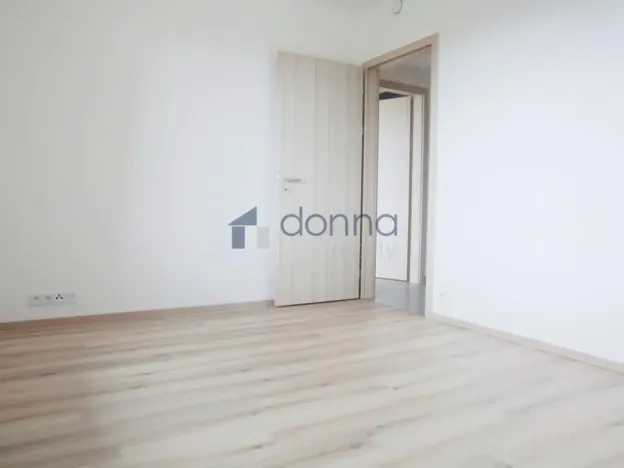 Pronájem bytu 2+kk, Praha, Hodkovická, 45 m2