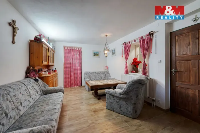 Prodej rodinného domu, Strážov, 359 m2