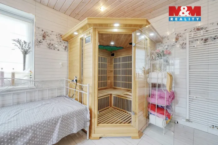 Prodej rodinného domu, Strážov, 359 m2