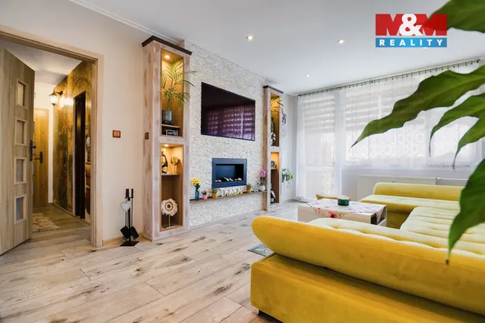 Prodej bytu 2+1, Chomutov, Holešická, 62 m2