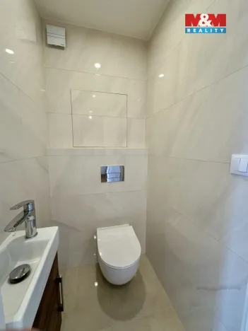 Pronájem bytu 3+kk, Praha - Bohnice, Zelenohorská, 68 m2