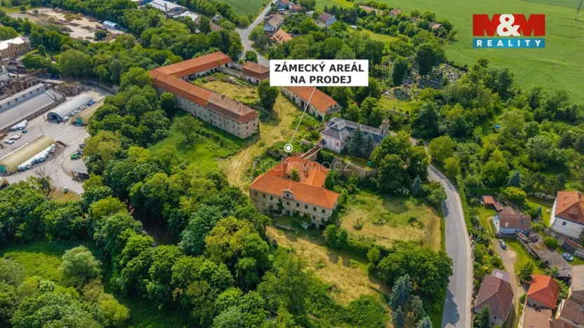 Prodej historického objektu, Zvoleněves, 5000 m2