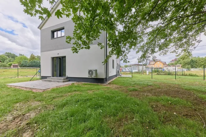 Pronájem bytu 3+kk, Trutnov - Volanov, K Břízkám, 93 m2