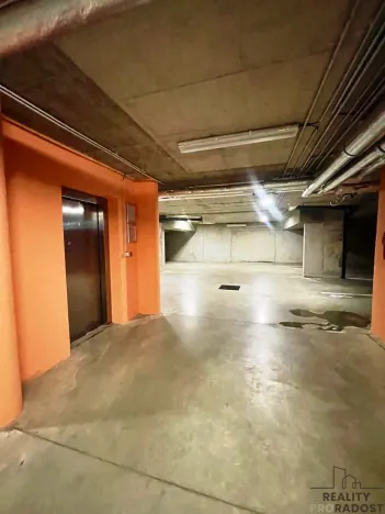 Pronájem bytu 1+kk, Praha, Na okraji, 33 m2