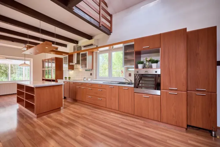 Prodej rodinného domu, Výrava, 280 m2