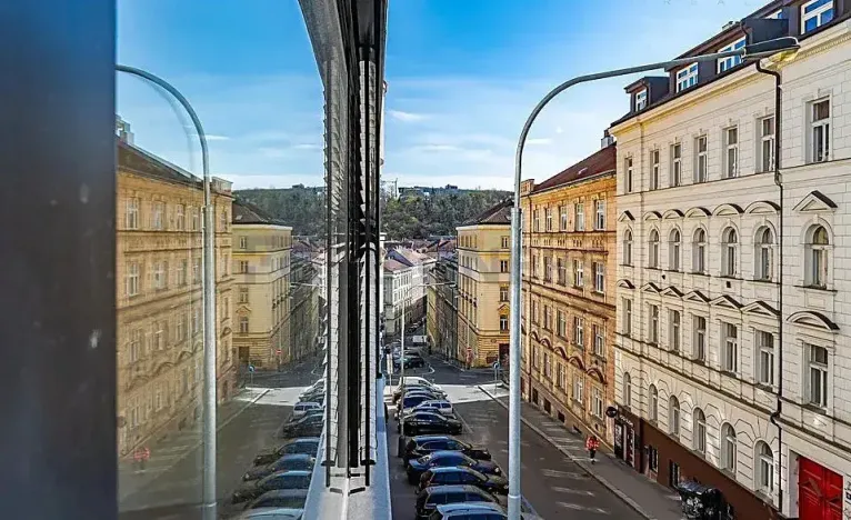Pronájem bytu 2+kk, Praha - Smíchov, Kmochova, 55 m2