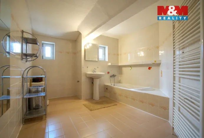 Prodej rodinného domu, Horní Bludovice - Prostřední Bludovice, 420 m2
