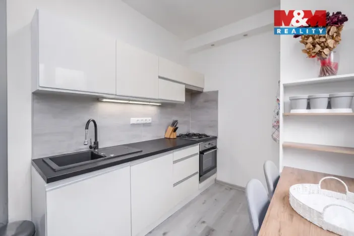 Prodej bytu 2+1, Ústí nad Labem - Bukov, Masarykova, 51 m2