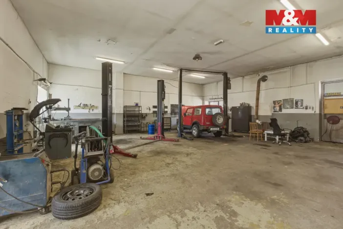 Prodej obchodního prostoru, Veltěže, 178 m2