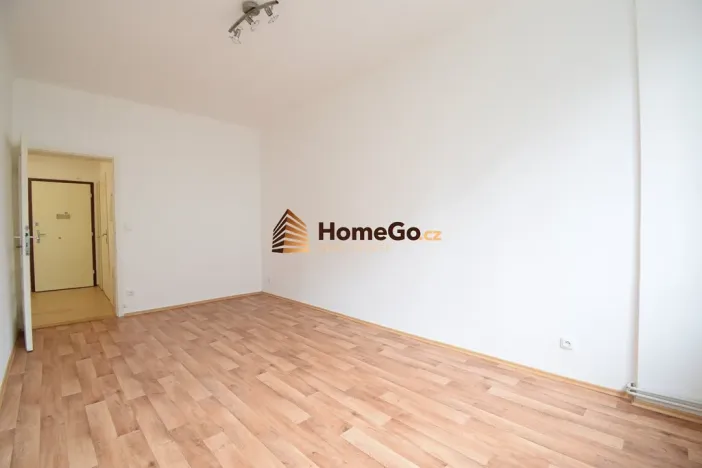 Pronájem bytu 2+1, Praha - Nusle, U gymnázia, 58 m2