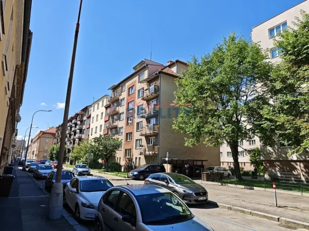 Pronájem bytu 3+1, České Budějovice - České Budějovice 7, Komenského, 77 m2