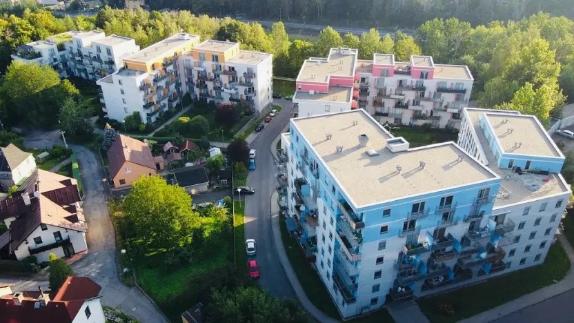 Pronájem bytu 1+kk, Liberec - Liberec VI-Rochlice, Hedvábná, 46 m2