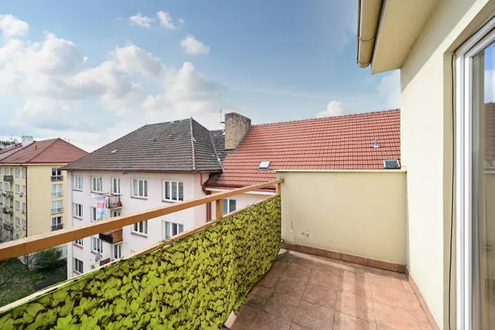 Pronájem bytu 2+kk, Praha - Vysočany, Spojovací, 36 m2