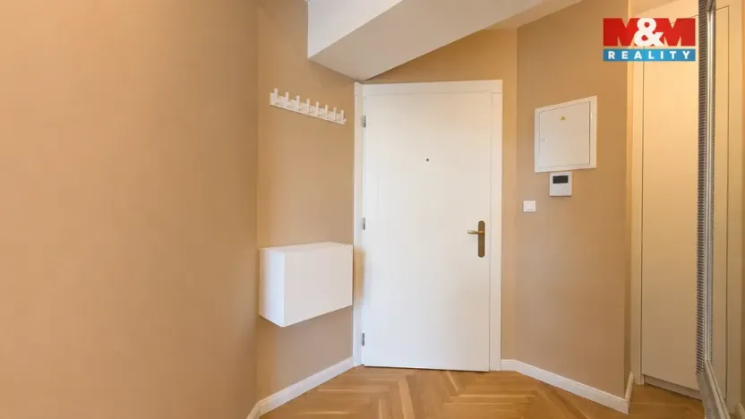 Pronájem bytu 1+kk, Praha - Holešovice, Šimáčkova, 35 m2