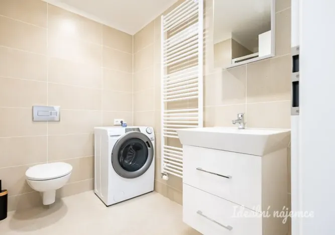 Pronájem bytu 1+kk, Praha - Hloubětín, Poděbradská, 37 m2