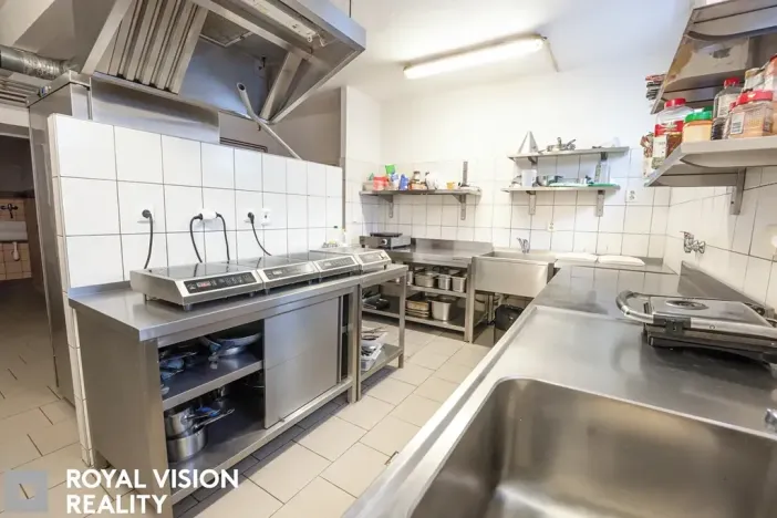 Pronájem restaurace, Brno, Martinkova, 210 m2