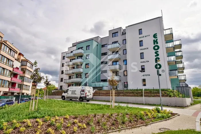 Pronájem bytu 2+kk, Praha - Strašnice, Strančická, 49 m2
