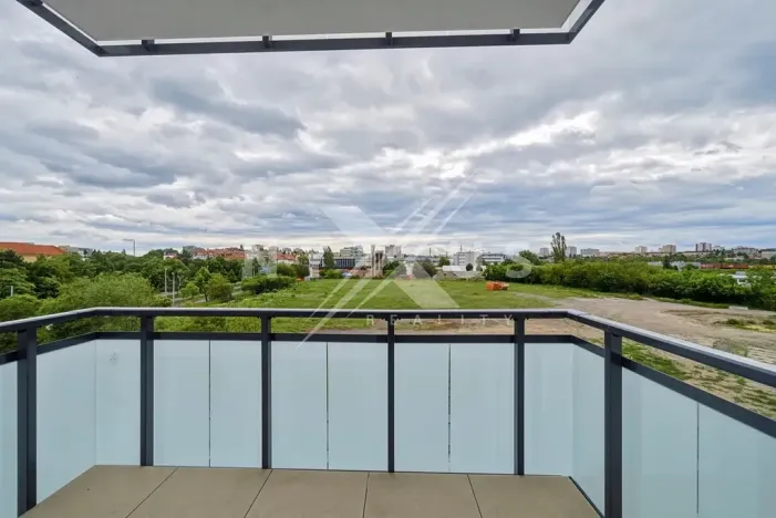 Pronájem bytu 2+kk, Praha - Strašnice, Strančická, 52 m2