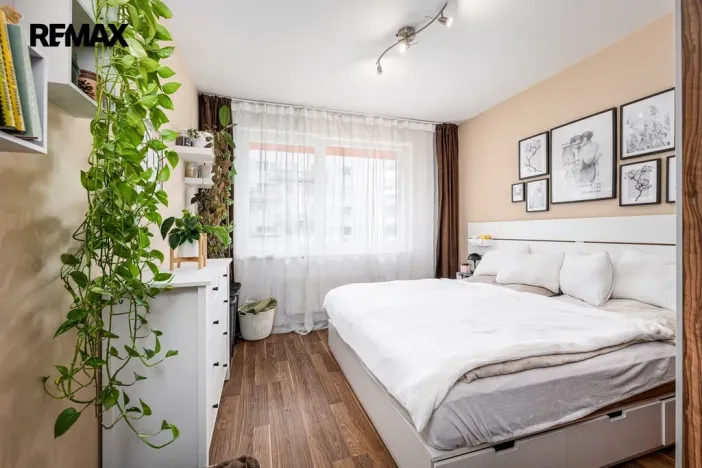 Prodej bytu 2+kk, Praha - Horní Měcholupy, Modenská, 58 m2