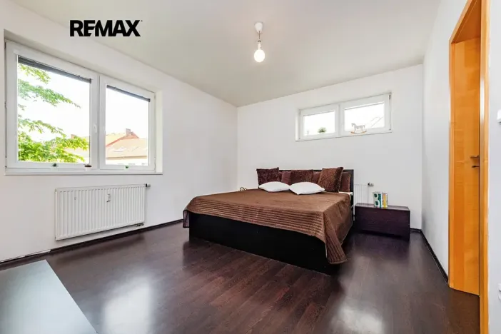 Prodej bytu 2+kk, Praha - Záběhlice, Záběhlická, 77 m2