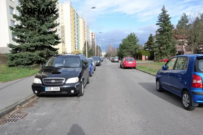 Pronájem bytu 1+kk, Praha - Kamýk, Otradovická, 37 m2