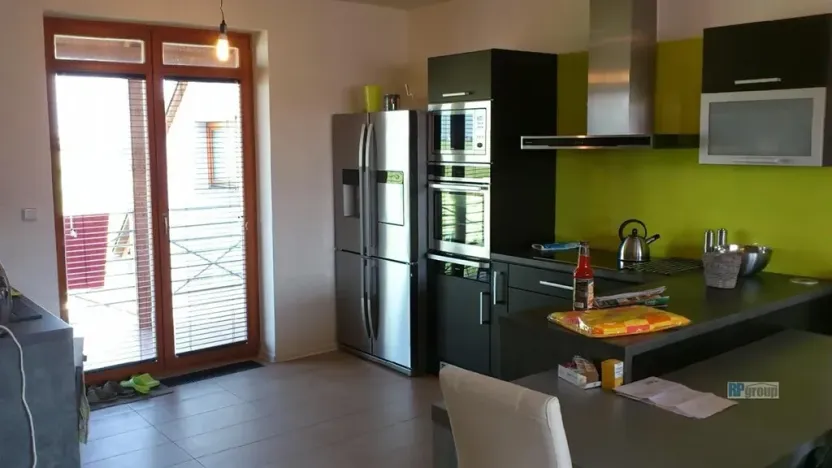 Prodej bytu 3+kk, Veleň, Polní, 300 m2