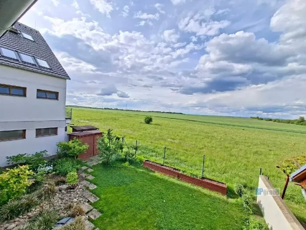 Prodej bytu 3+kk, Veleň, Polní, 300 m2