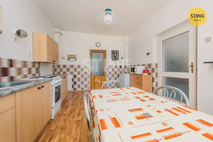 Prodej rodinného domu, Vrbatův Kostelec, 200 m2