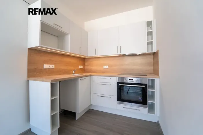 Pronájem bytu 1+kk, Kolín, 5. května, 42 m2